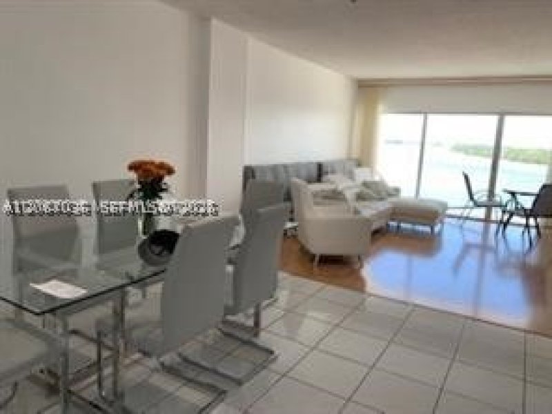 Aluguel de apartamento no Arlen House 508