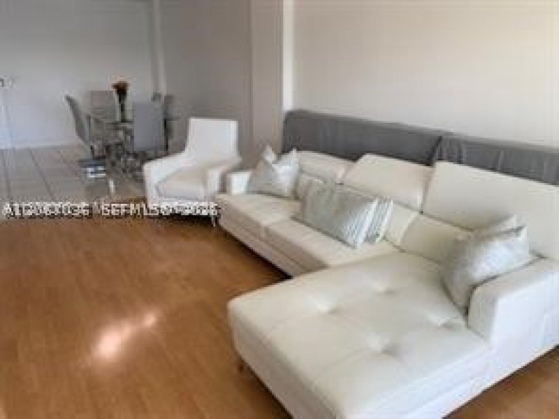 Aluguel de apartamento no Arlen House 508