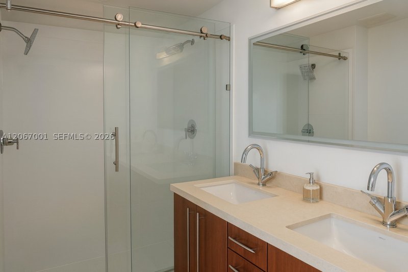 Comprar apartamento no Axis on Brickell South Tower 2809-S