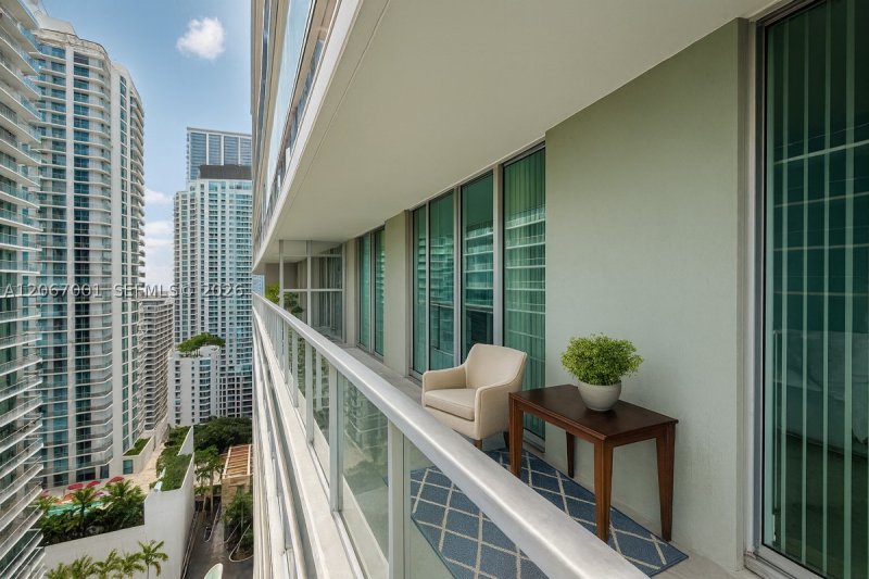 Comprar apartamento no Axis on Brickell South Tower 2809-S