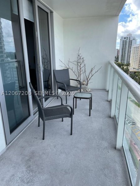Aluguel de apartamento no Arlen Beach 1611