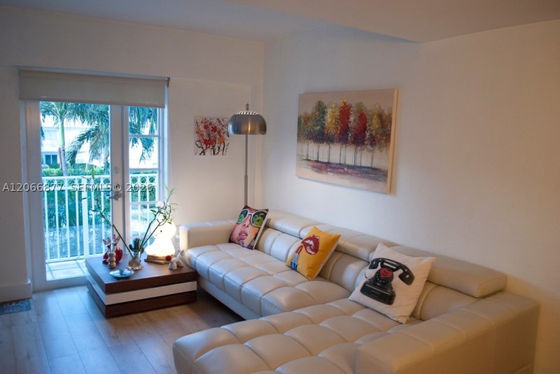 Property photo # 0