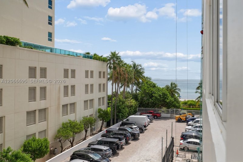 Comprar apartamento no Carriage Club North 424