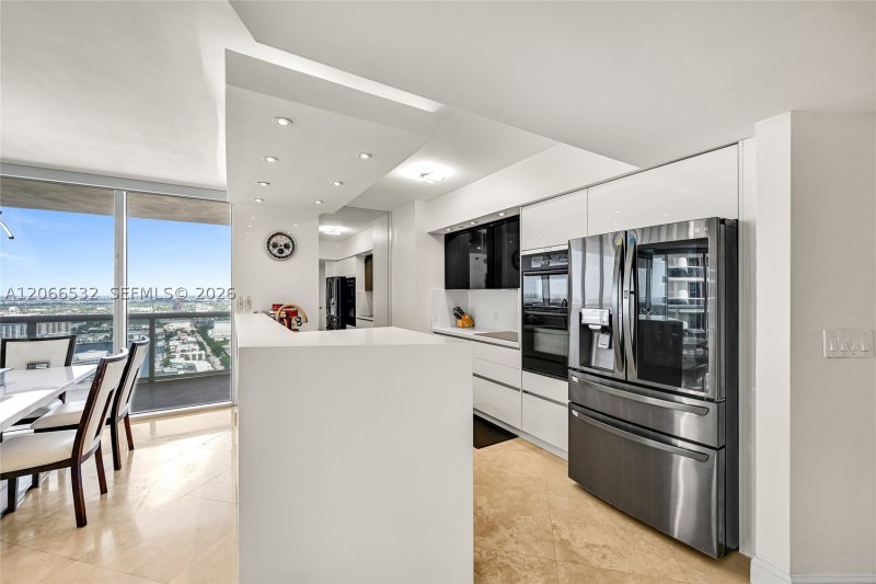 Aluguel de apartamento no Beach Club Two 3606
