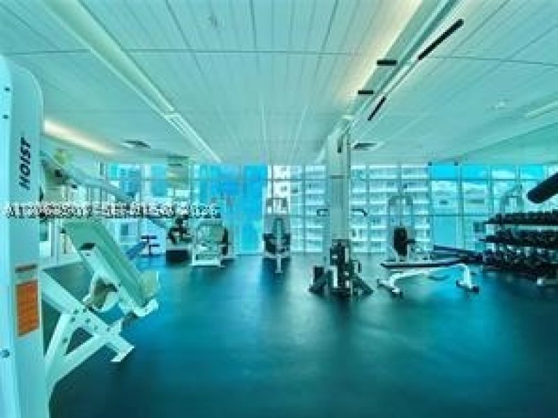 Aluguel de apartamento no Emerald Brickell 2004