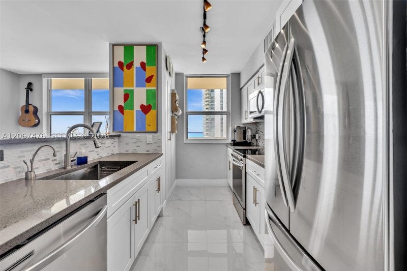Condo for sale at Mark on Brickell 3211