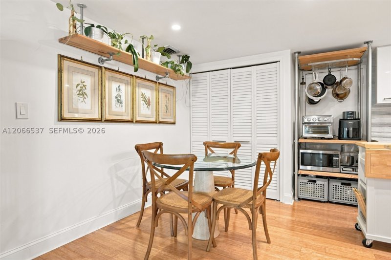 Comprar apartamento no Kenilworth 206