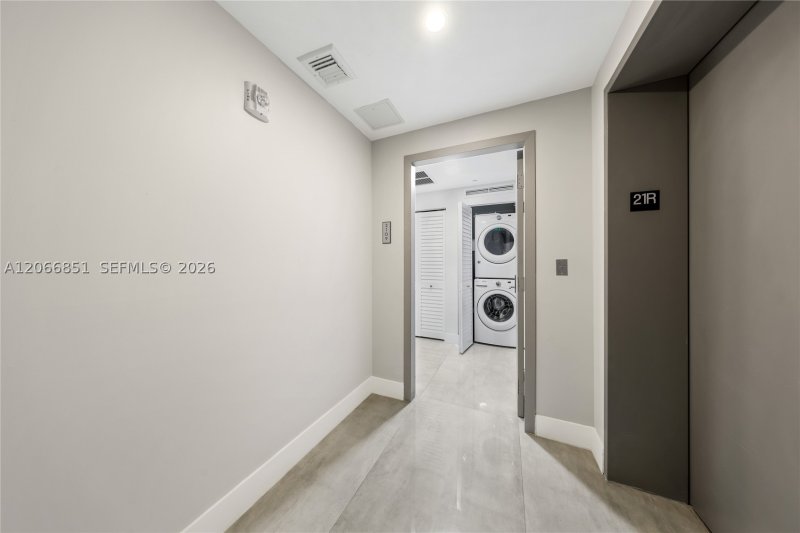 Aluguel de apartamento no Aria on The Bay 2109