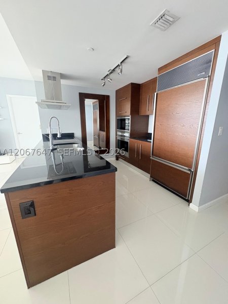 Comprar apartamento no Icon Brickell Tower II 5104