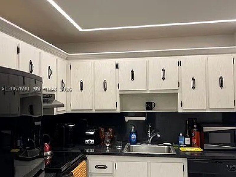 Condo for sale at Olympus Towers 1113
