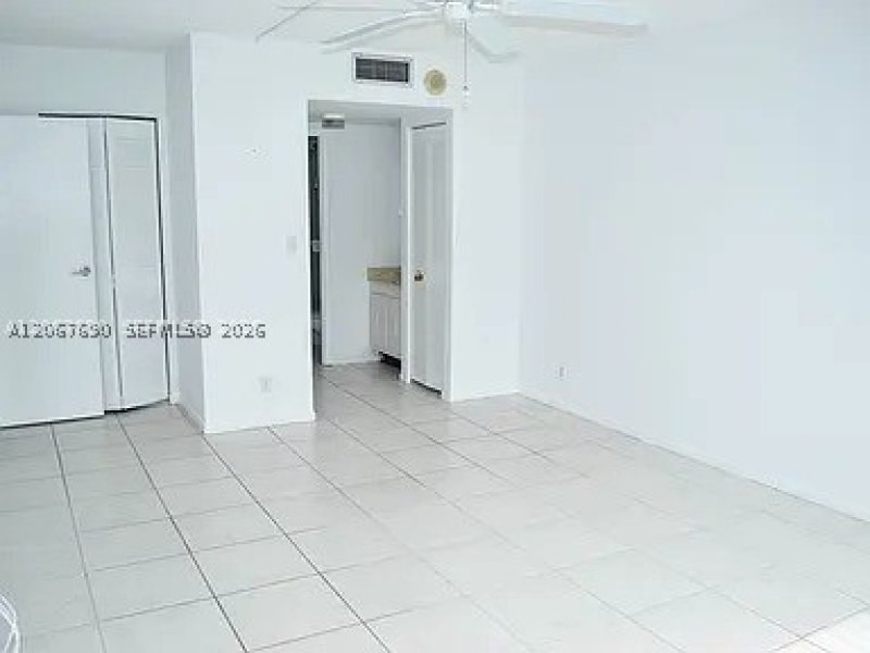 Condo for sale at Olympus Towers 1113