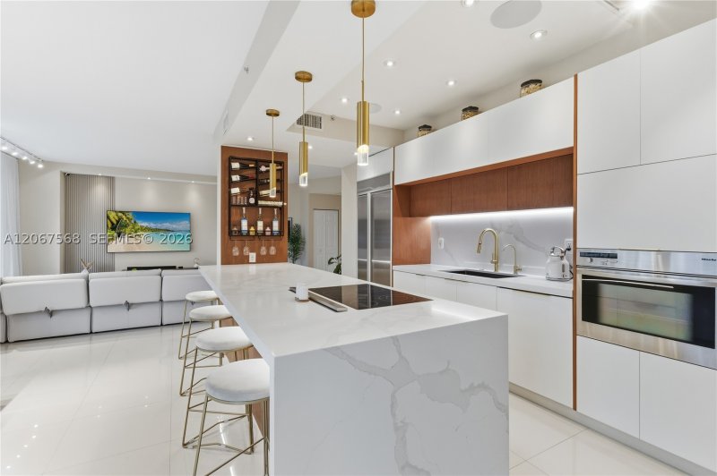 Alquiler de apartamento en Mystic Pointe 400 104
