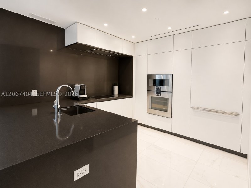 Aluguel de apartamento no Aston Martin Residences 2609W