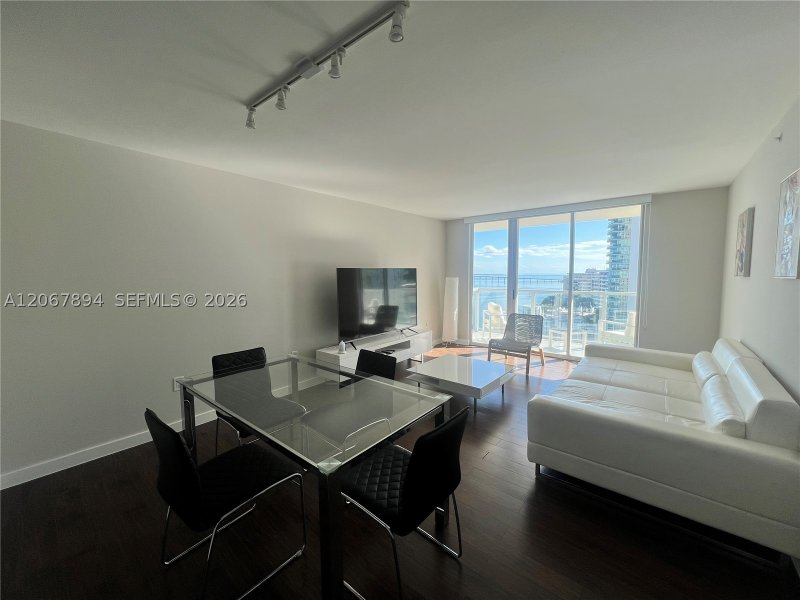 Alquiler de apartamento en Mark on Brickell 1607