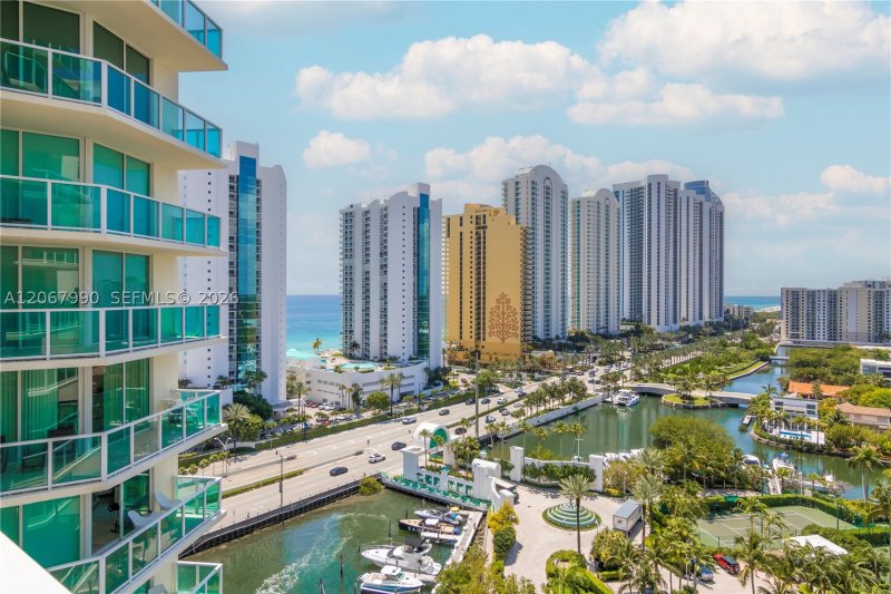 Condo for sale at St Tropez 1-1604