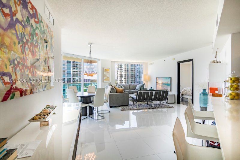 Condo for sale at St Tropez 1-1604