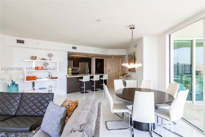 Condo for sale at St Tropez 1-1604