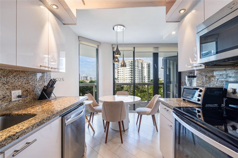 Comprar apartamento no The Landmark 604+DEN