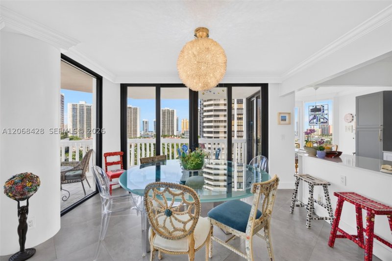 Comprar apartamento no 1000 Williams Island 1204