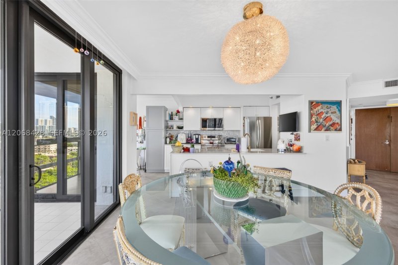 Comprar apartamento no 1000 Williams Island 1204