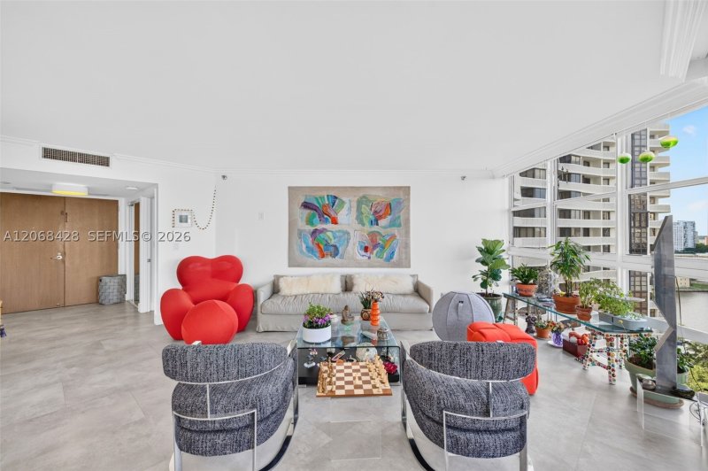 Comprar apartamento no 1000 Williams Island 1204