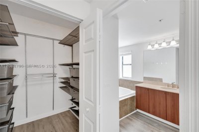 Property photo # 11