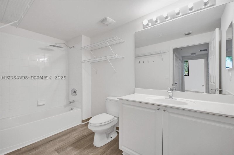Property photo # 6