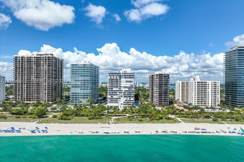 Bal Harbour 101 Condo Apt #902
