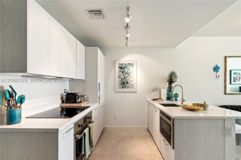 Property photo # 11