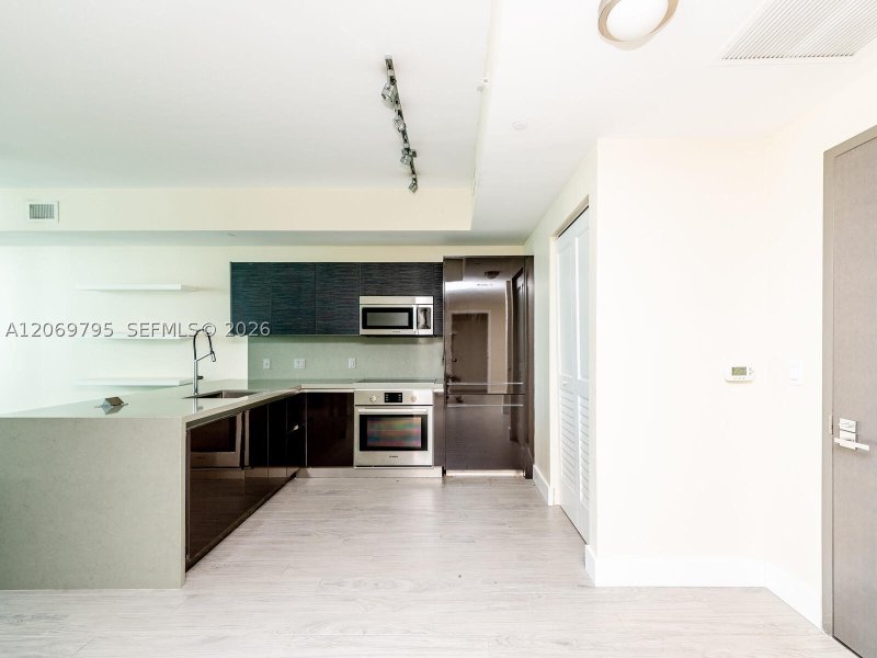 Property photo # 13