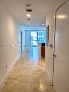 Avenue on Brickell 1060 Tower Apt #1815