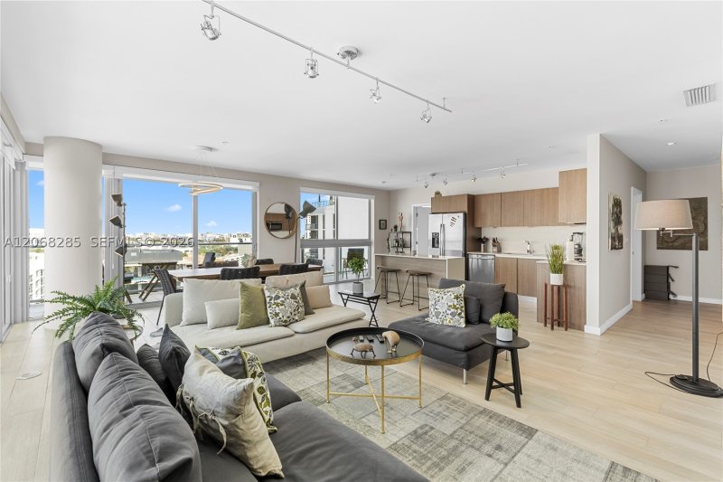 Comprar apartamento no Le Parc at Brickell 1202