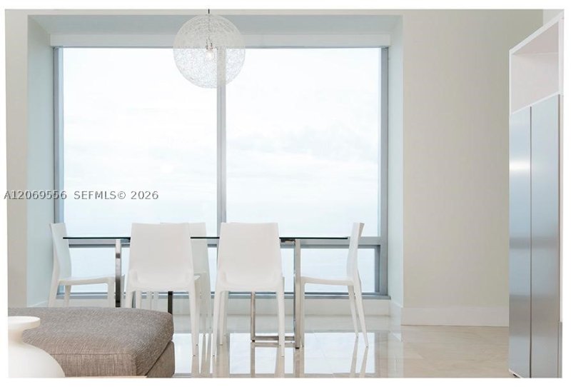 Alquiler de apartamento en Four Seasons Millenium Tower I 58A