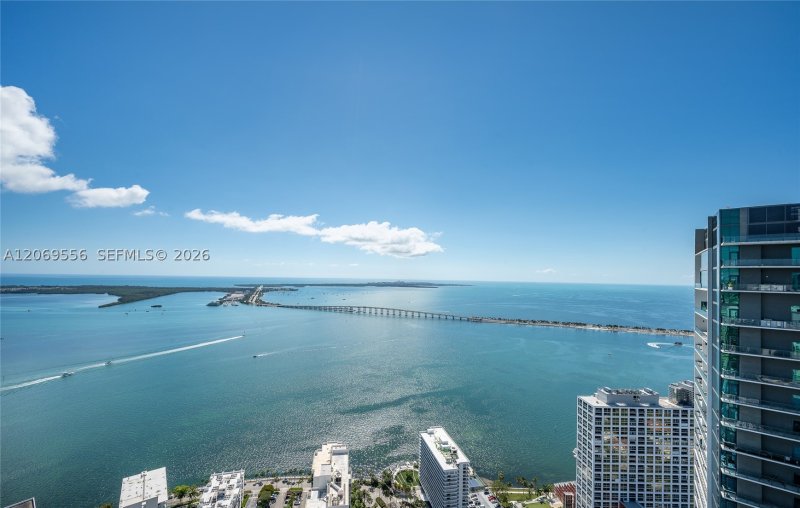 Alquiler de apartamento en Four Seasons Millenium Tower I 58A