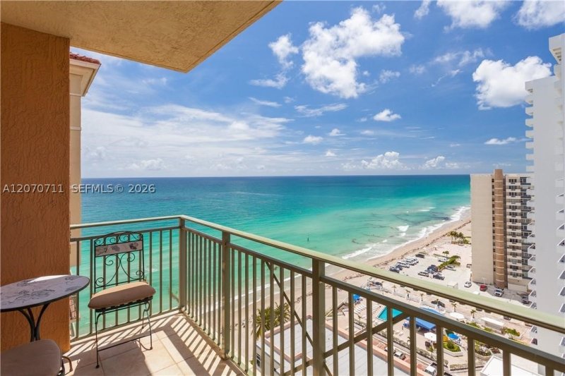 Condo for sale at 2080 Ocean Drive MPH09