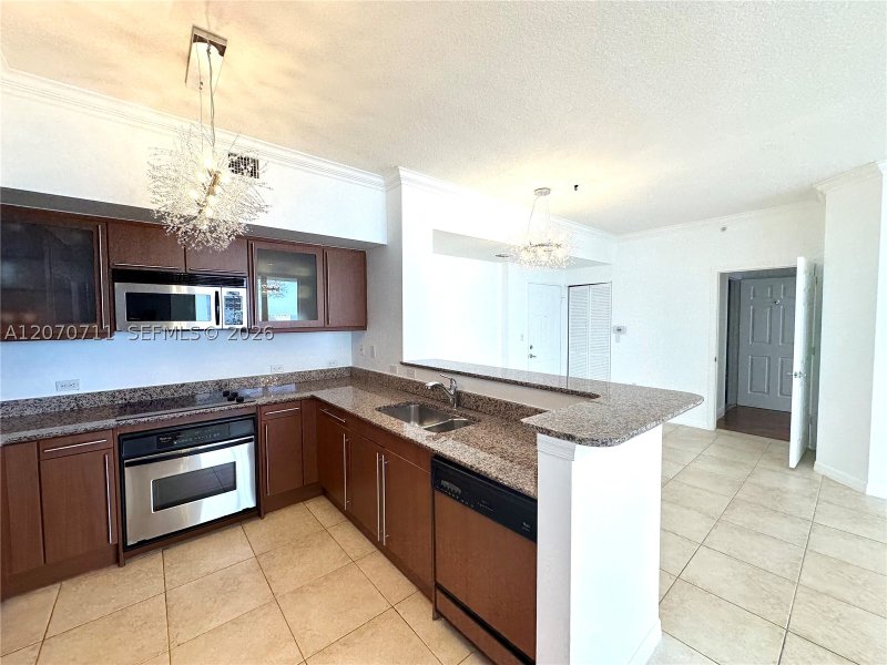 Condo for sale at 2080 Ocean Drive MPH09