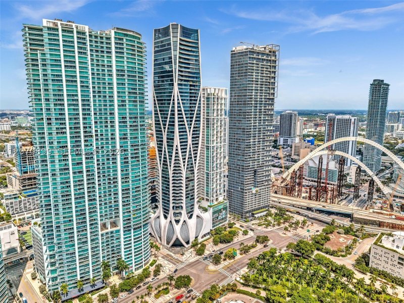 Comprar apartamento no 900 Biscayne 1708