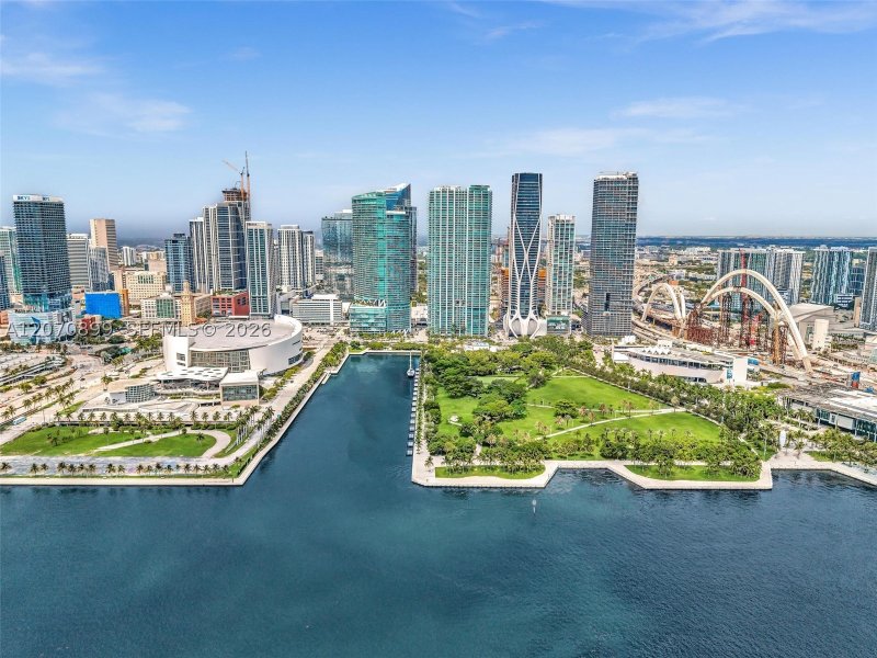Comprar apartamento no 900 Biscayne 1708