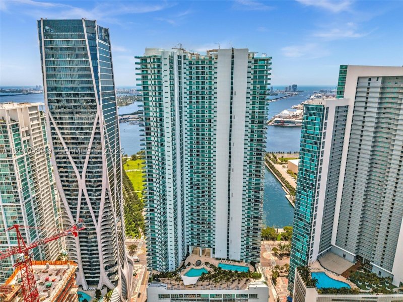 Comprar apartamento no 900 Biscayne 1708