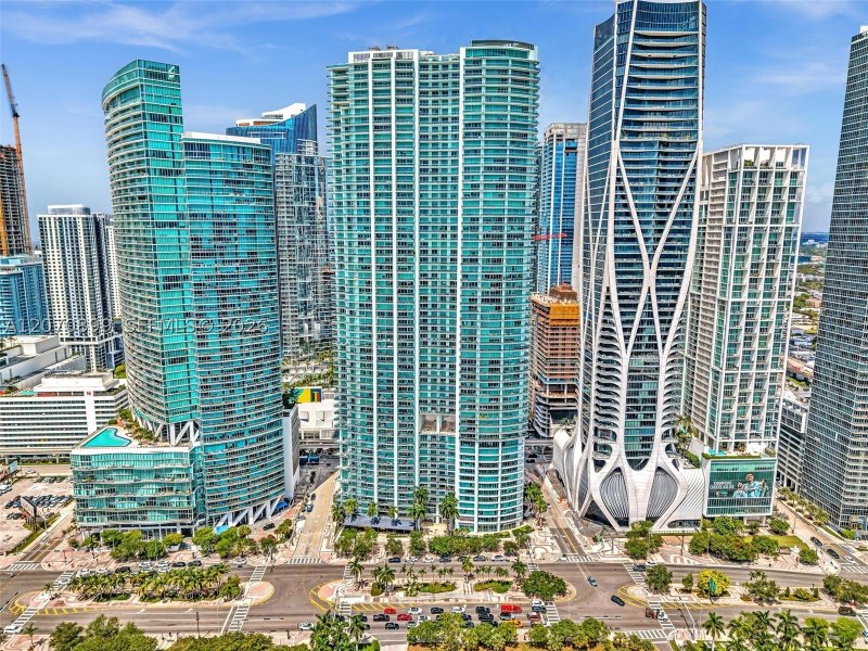 Comprar apartamento no 900 Biscayne 1708
