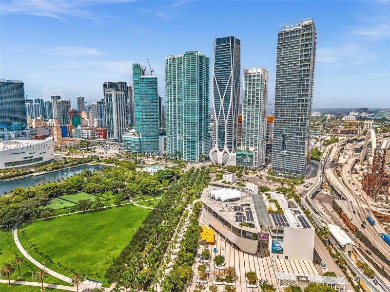 Comprar apartamento no 900 Biscayne 1708