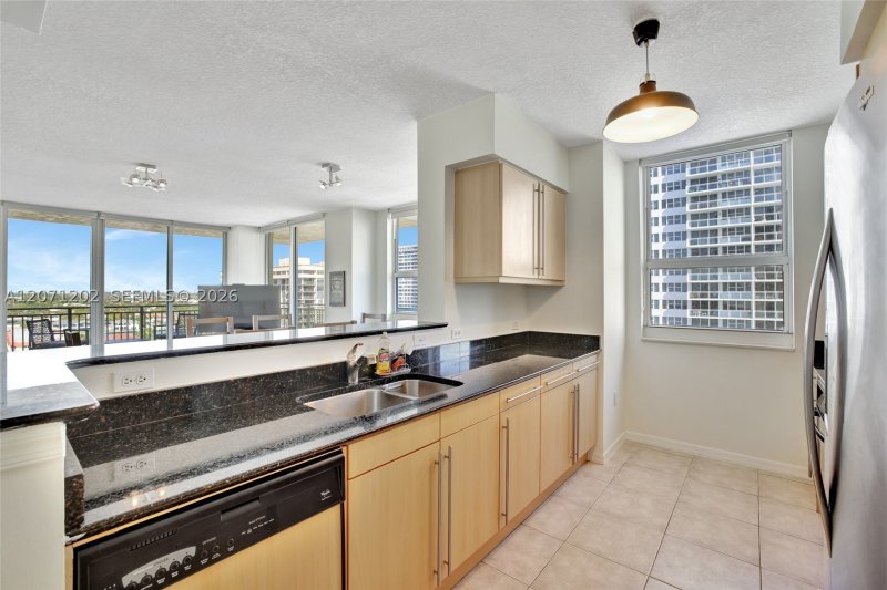 Apartment for rent at 2080 Ocean Drive 1102
