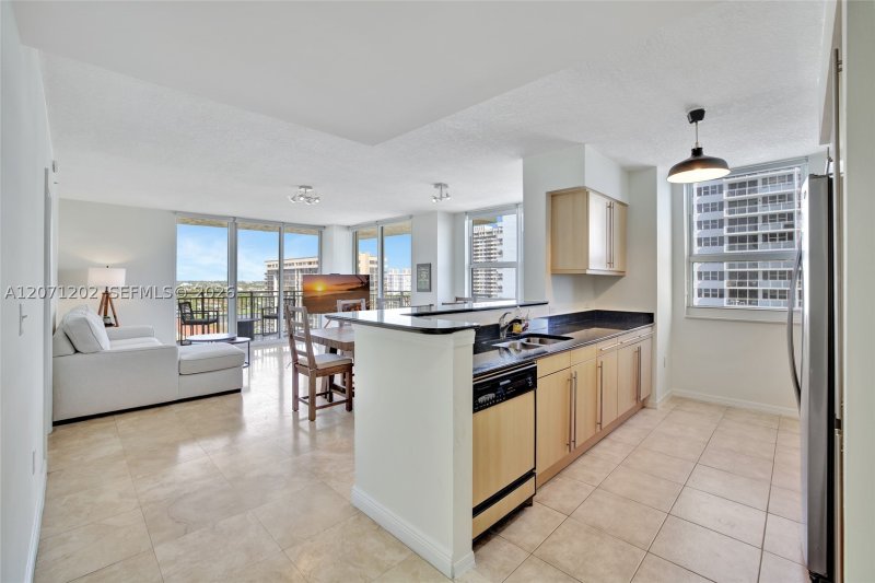 Apartment for rent at 2080 Ocean Drive 1102