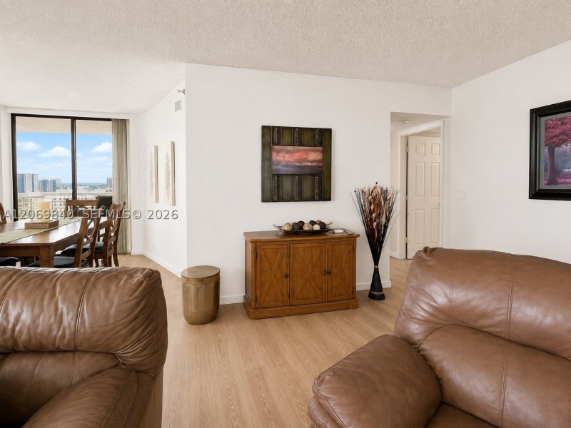 Aluguel de apartamento no Parc Central Aventura 1918