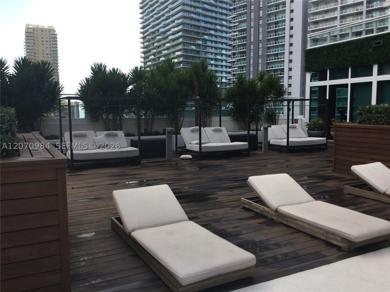 Aluguel de apartamento no The Bond 1500