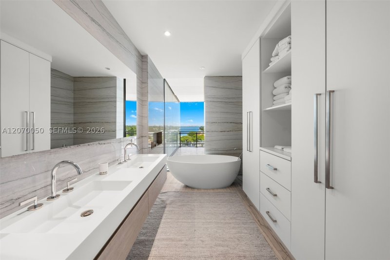 Comprar apartamento en Eighty Seven Park 705