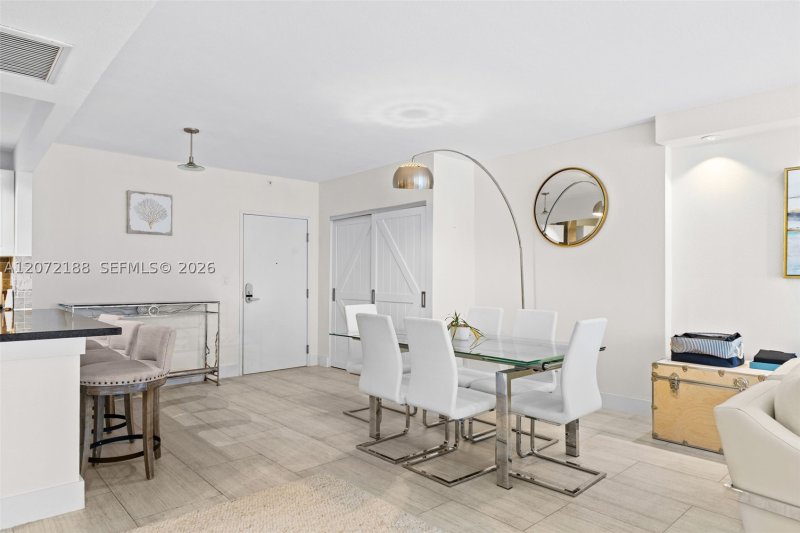 Comprar apartamento no Roney Palace 1007