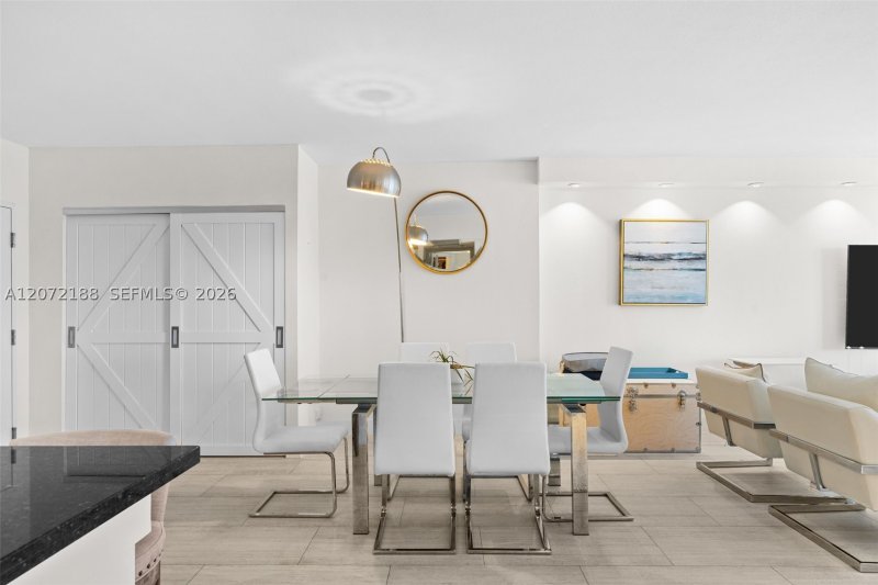 Comprar apartamento no Roney Palace 1007
