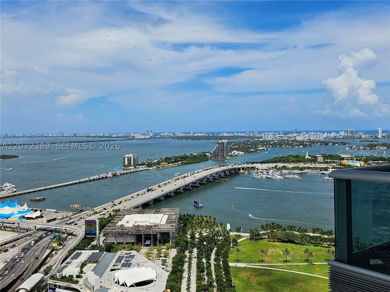 900 Biscayne Apt #4210