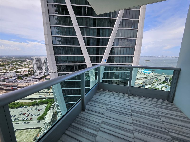 Alquiler de apartamento en 900 Biscayne 4210